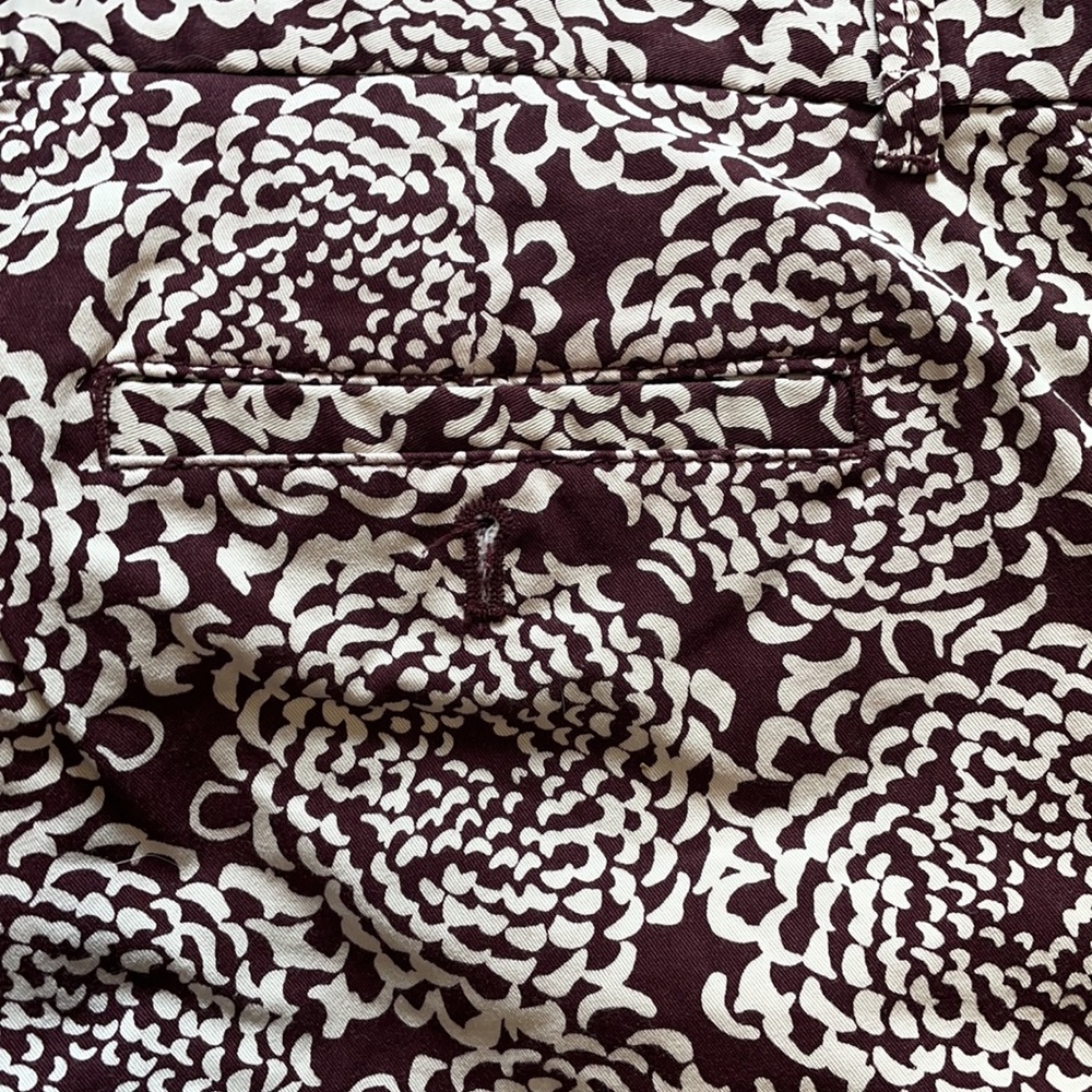 GAP Brown and White Floral Print Slim City Khakis - Picture 10 of 12